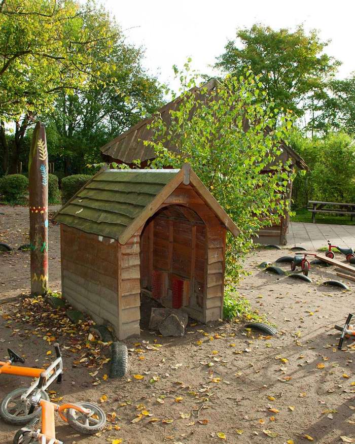 Møllehuset - legehus og cykelparkering